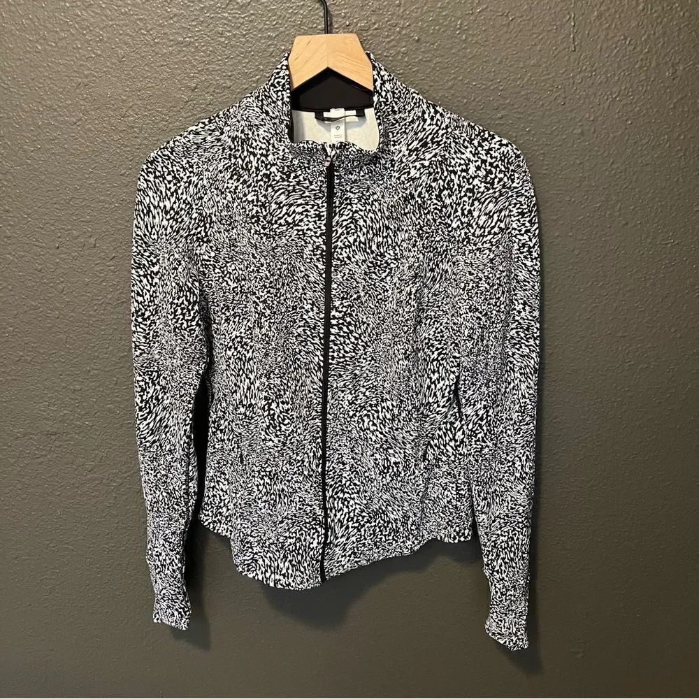 Lululemon InStill Jacket - Picture 7 of 10